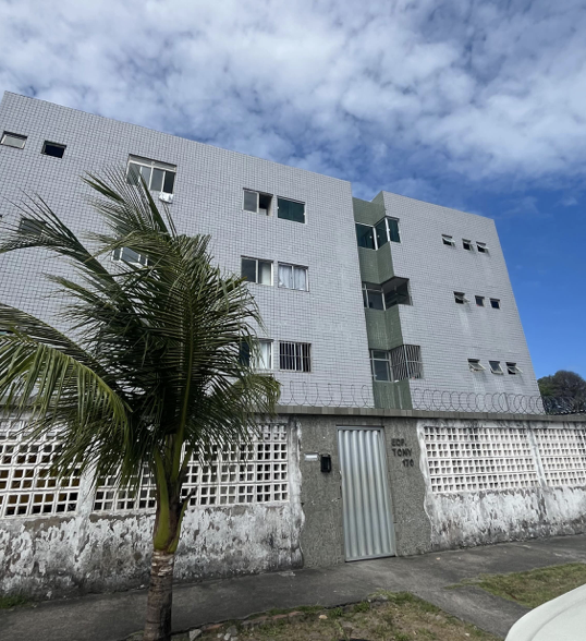 Edifício residencial e suas condições de fachada